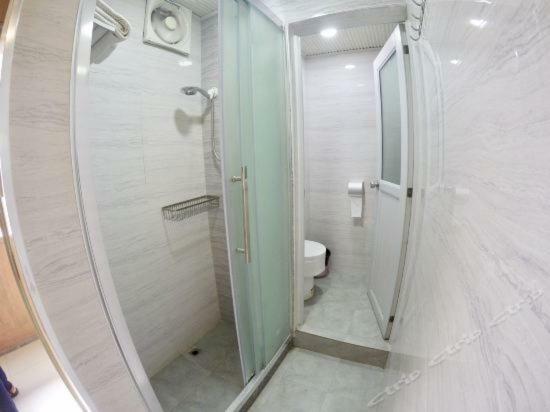 גואנגג'ואו Dong Shan Gaga Hostel מראה חיצוני תמונה