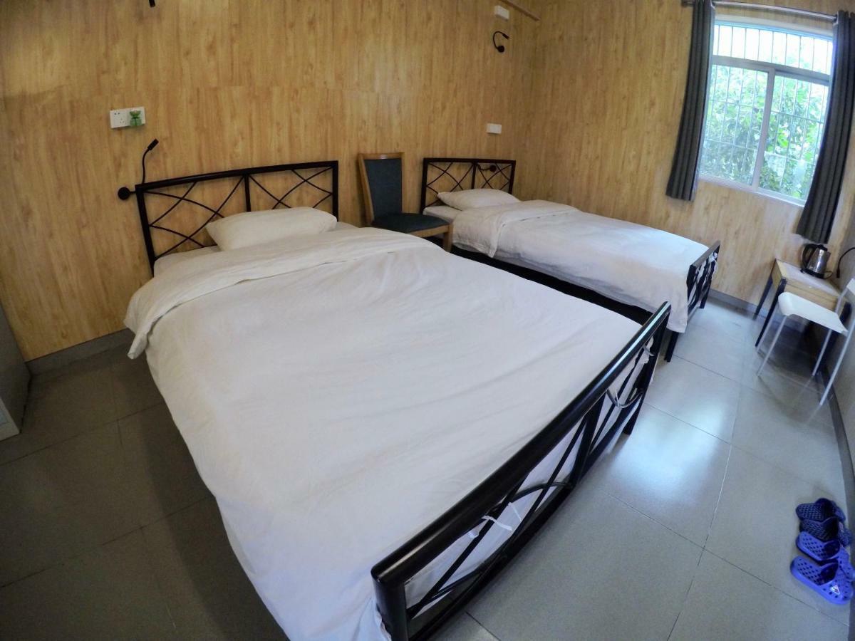 גואנגג'ואו Dong Shan Gaga Hostel מראה חיצוני תמונה
